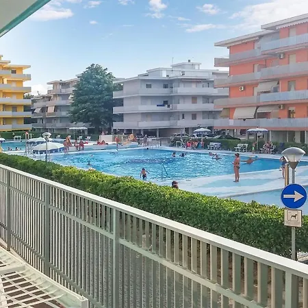 アパート 1 Bedroom Lovely In